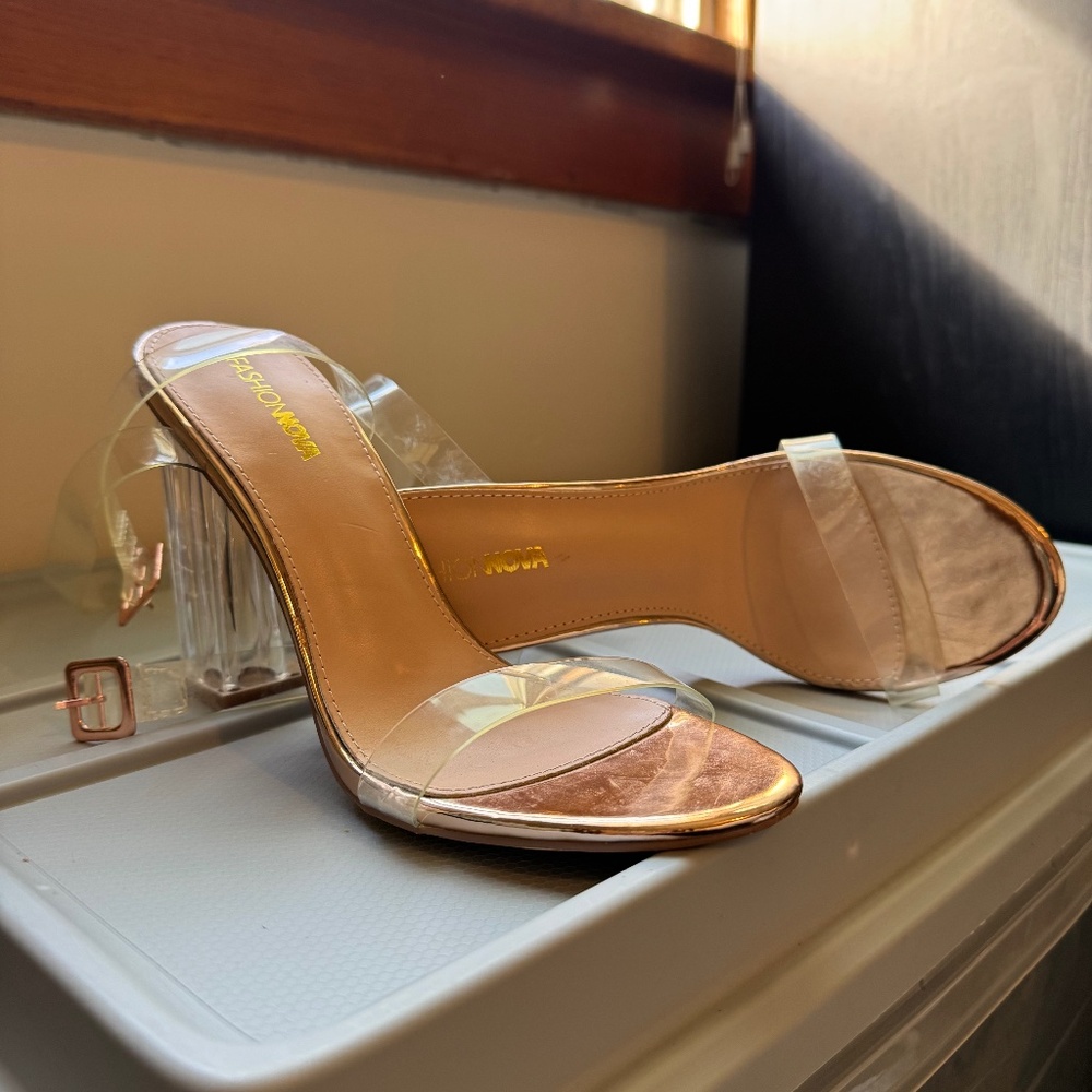 Windsor 'Clearly The One Lucite' Block Heels Rose Gold